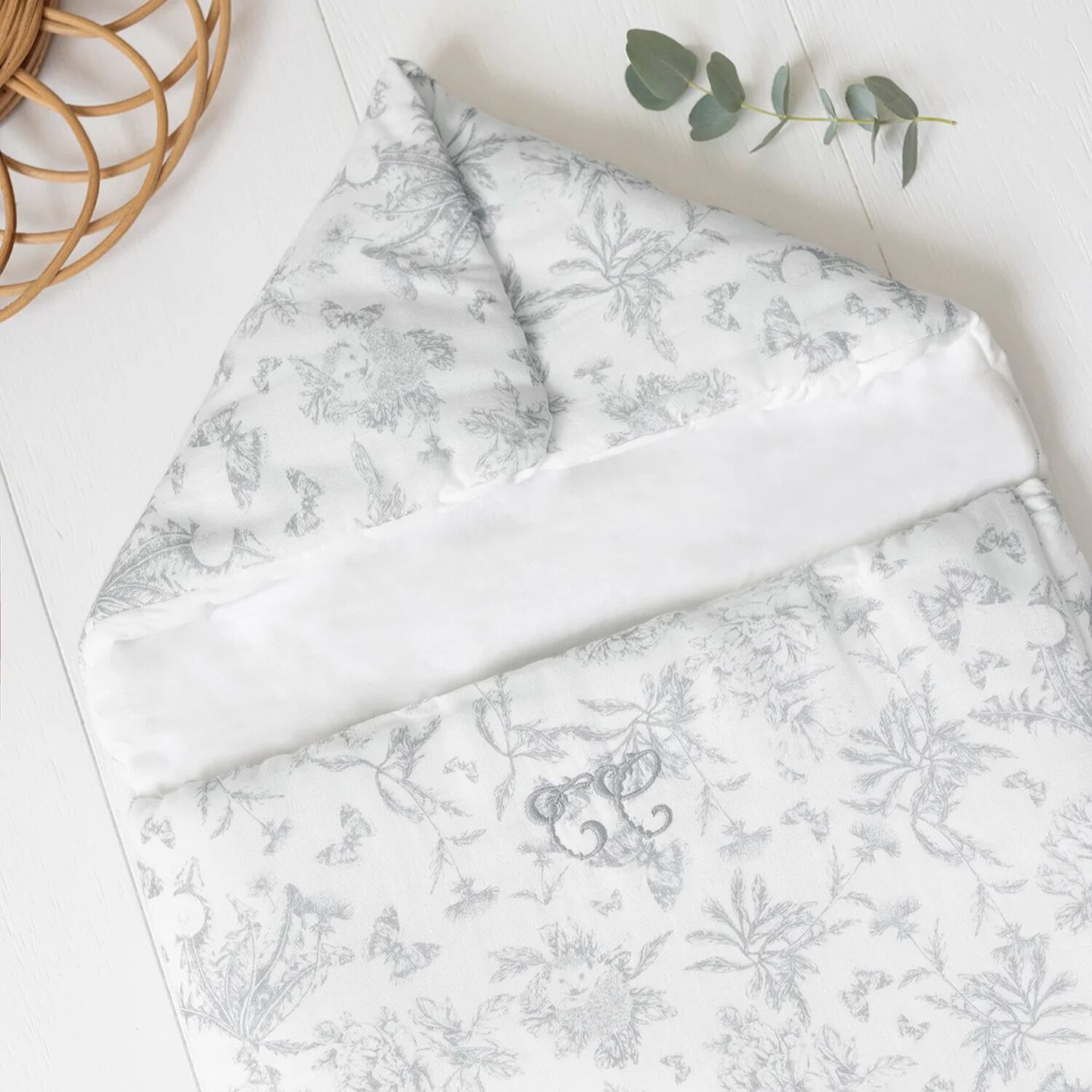 Ivory & Grey Toile De Jouy Baby Nest, 2, hi-res