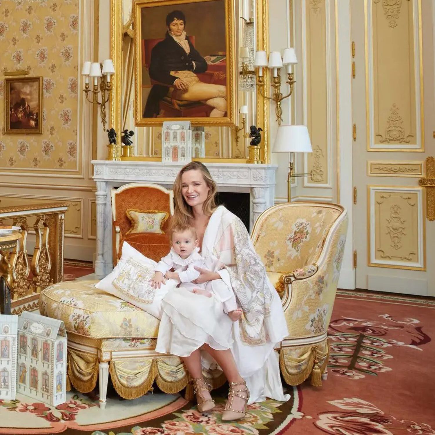 Baby Girls Ivory & Pink Carousel Carré Swaddle & Bib Gift Set, 1, hi-res image number null