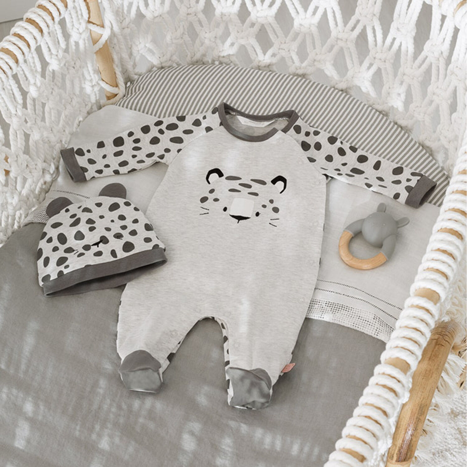 Grey Babygrow & Hat Set, 1, hi-res