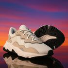 White Ozweego J Trainers, 1, hi-res