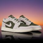 Green & White Air Jordan 1 Low Trainers, 1, hi-res