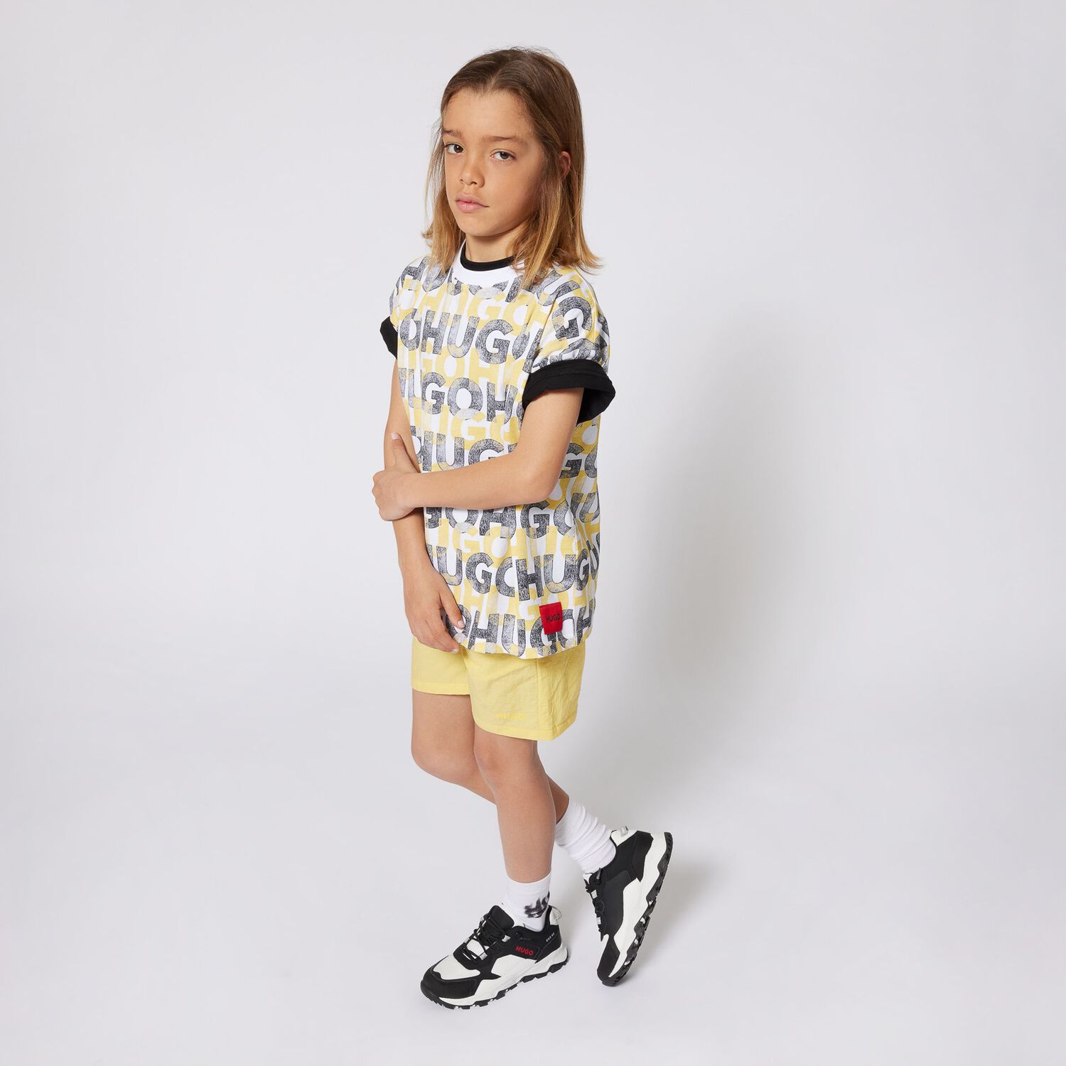 Boys Black & White Logo Trainer, 1, hi-res