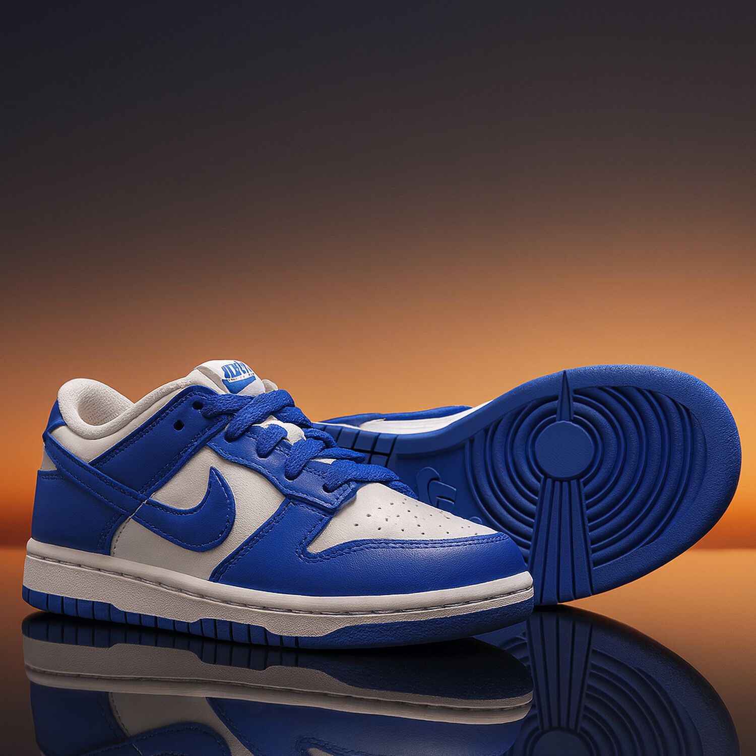 Blue & White Dunk Low Trainers, 3, hi-res