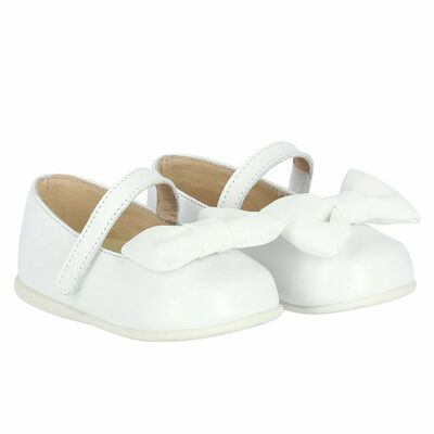 Baby Girls White Embellished Shoes