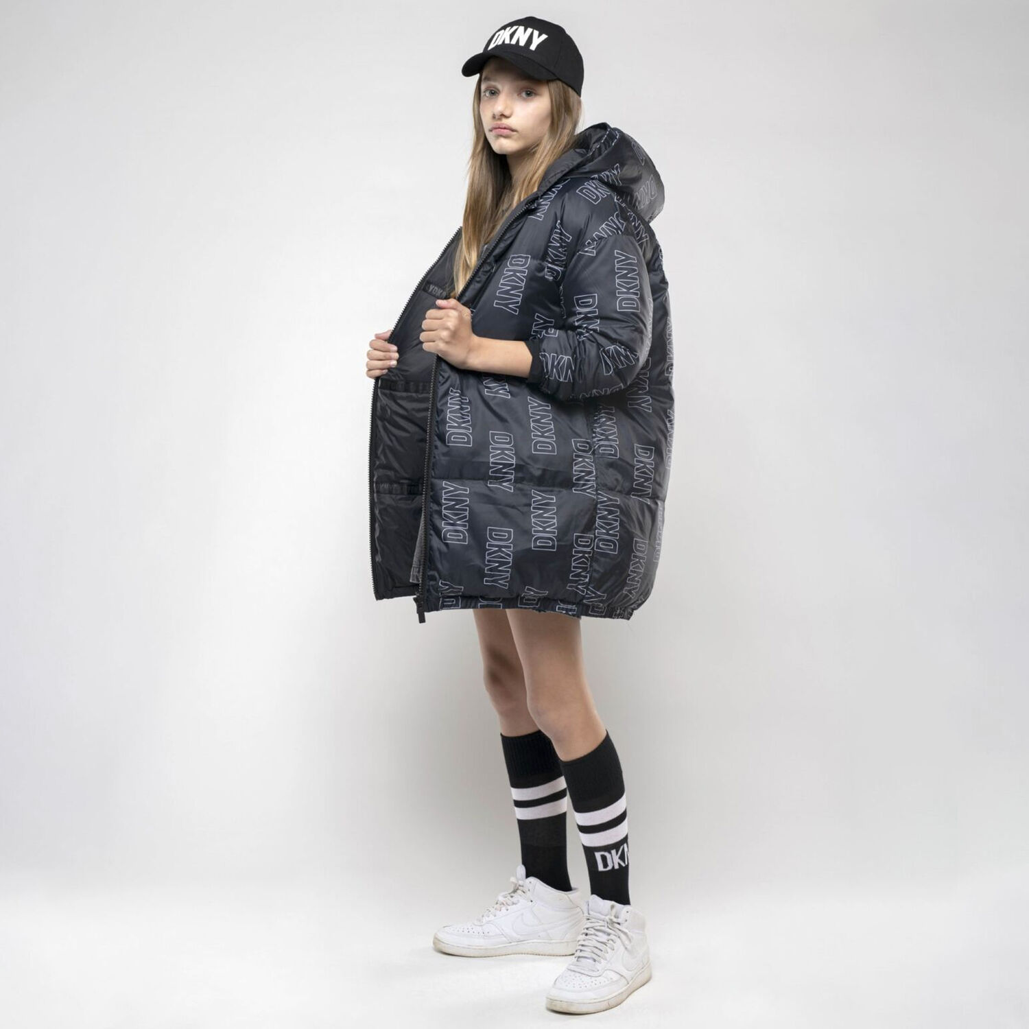 Girls Black & White Logo Socks, 1, hi-res