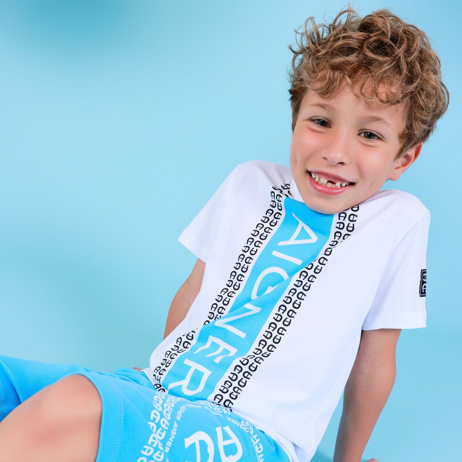 Boys White & Blue Logo T-Shirt, 2, hi-res image number null