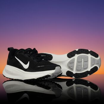 Black Logo Vomero 18 Trainers