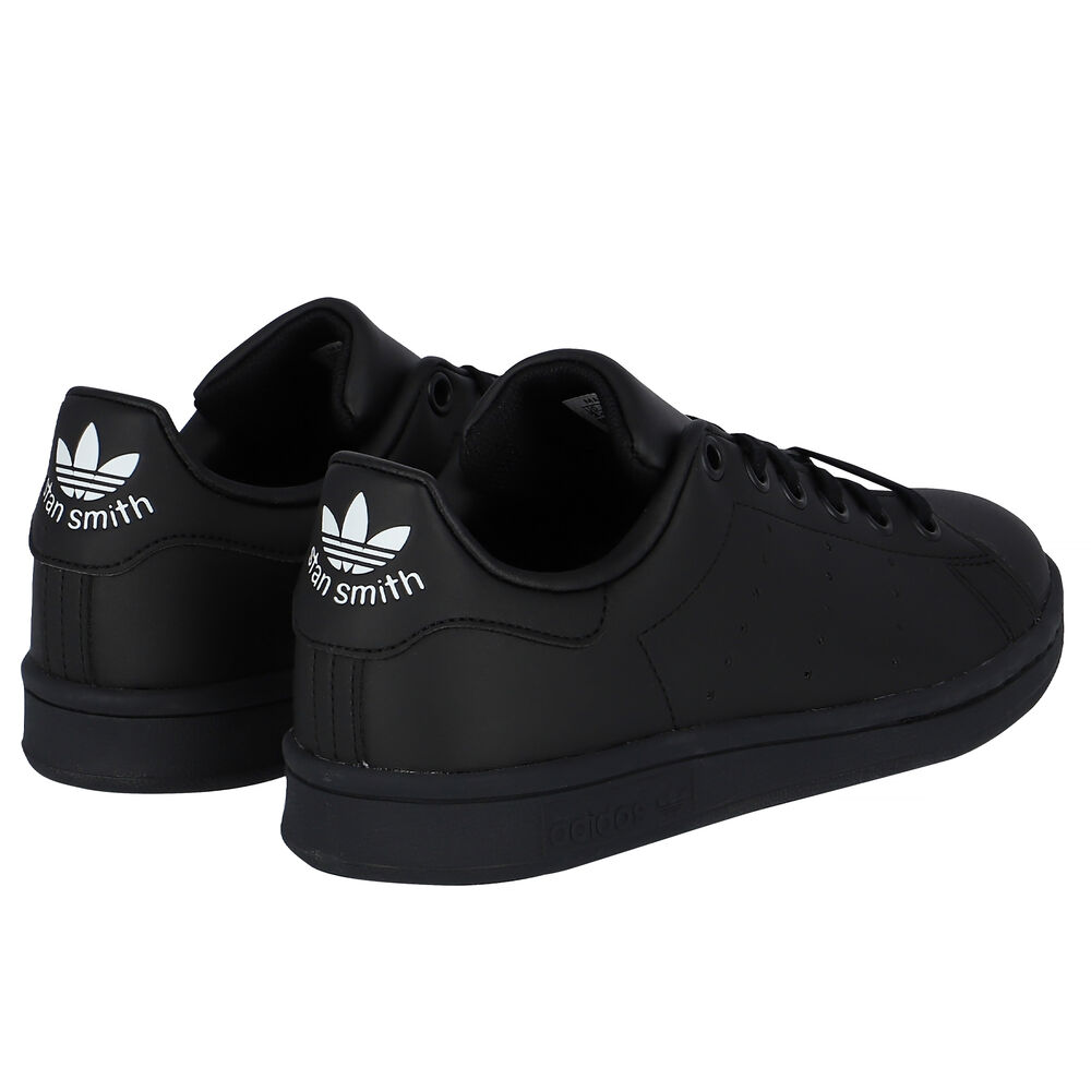 adidas triple black stan smith