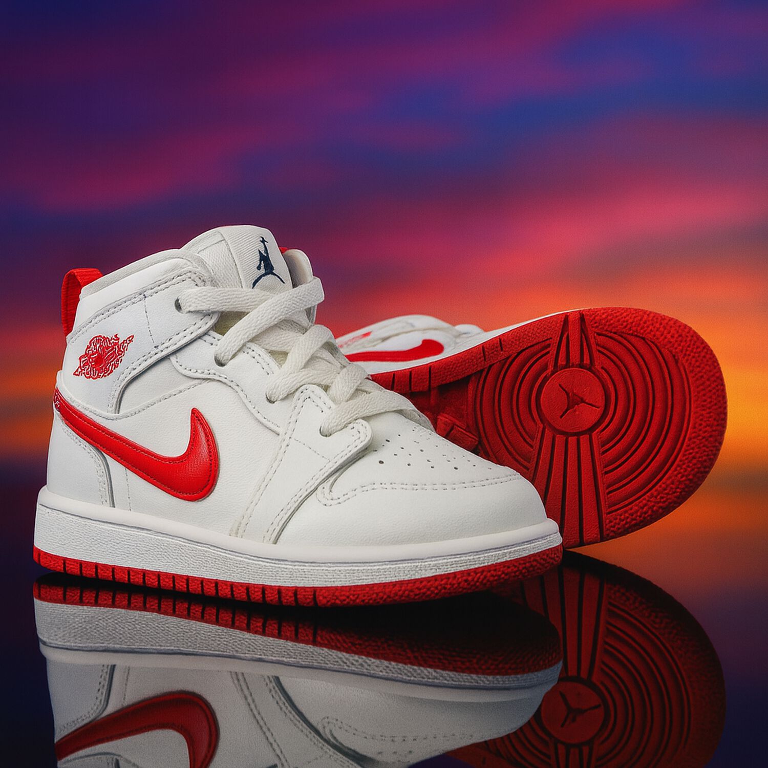 Younger White & Red Jordan 1 Mid Easyon Trainers, 1, hi-res