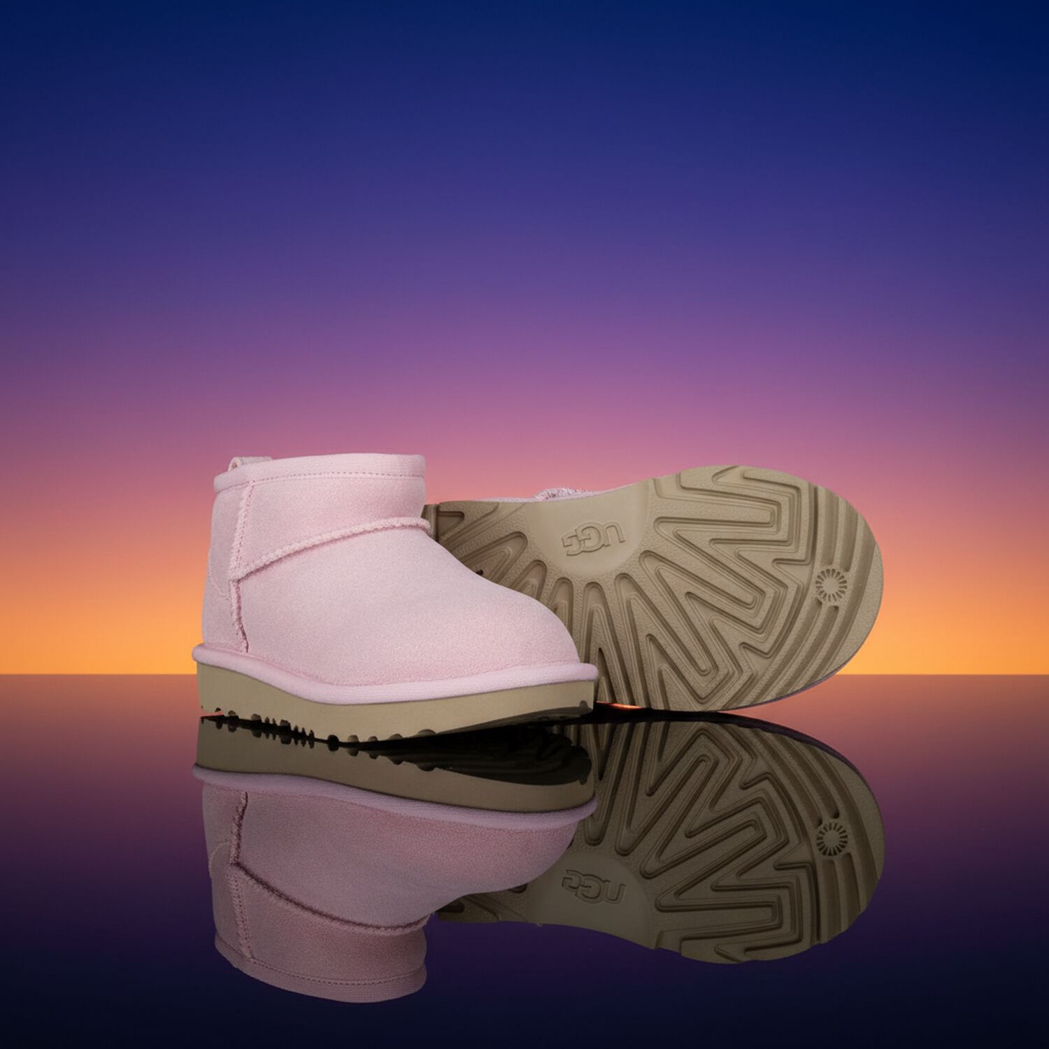 Younger Girls Pink Classic Ultra Mini Suede Boots, 2, hi-res