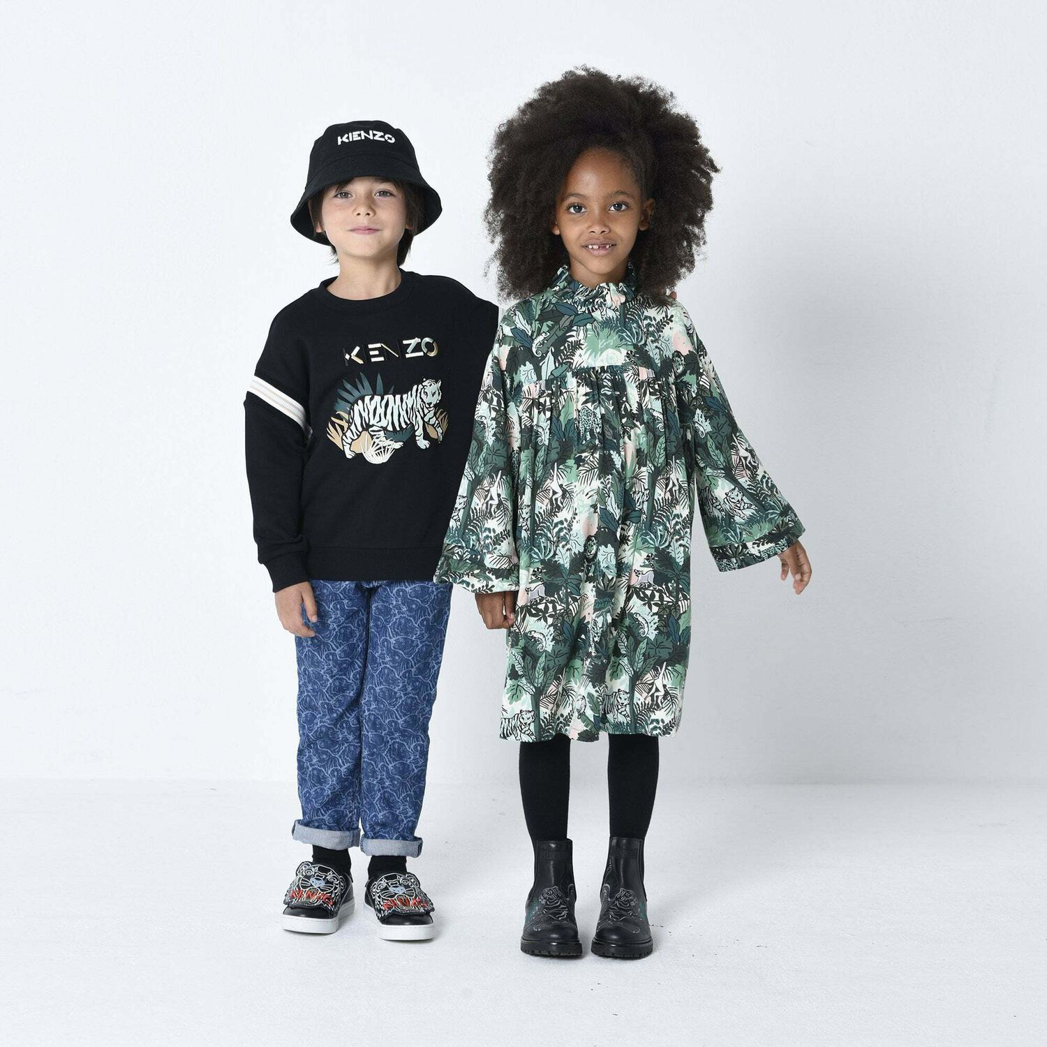 Boys Black Tiger Trainers, 1, hi-res