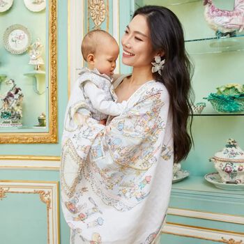 White Le Gateau Baby Carré Swaddle Blanket