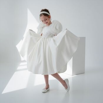 Girls Mirana White 3D Rose Sleeve Tulle Dress