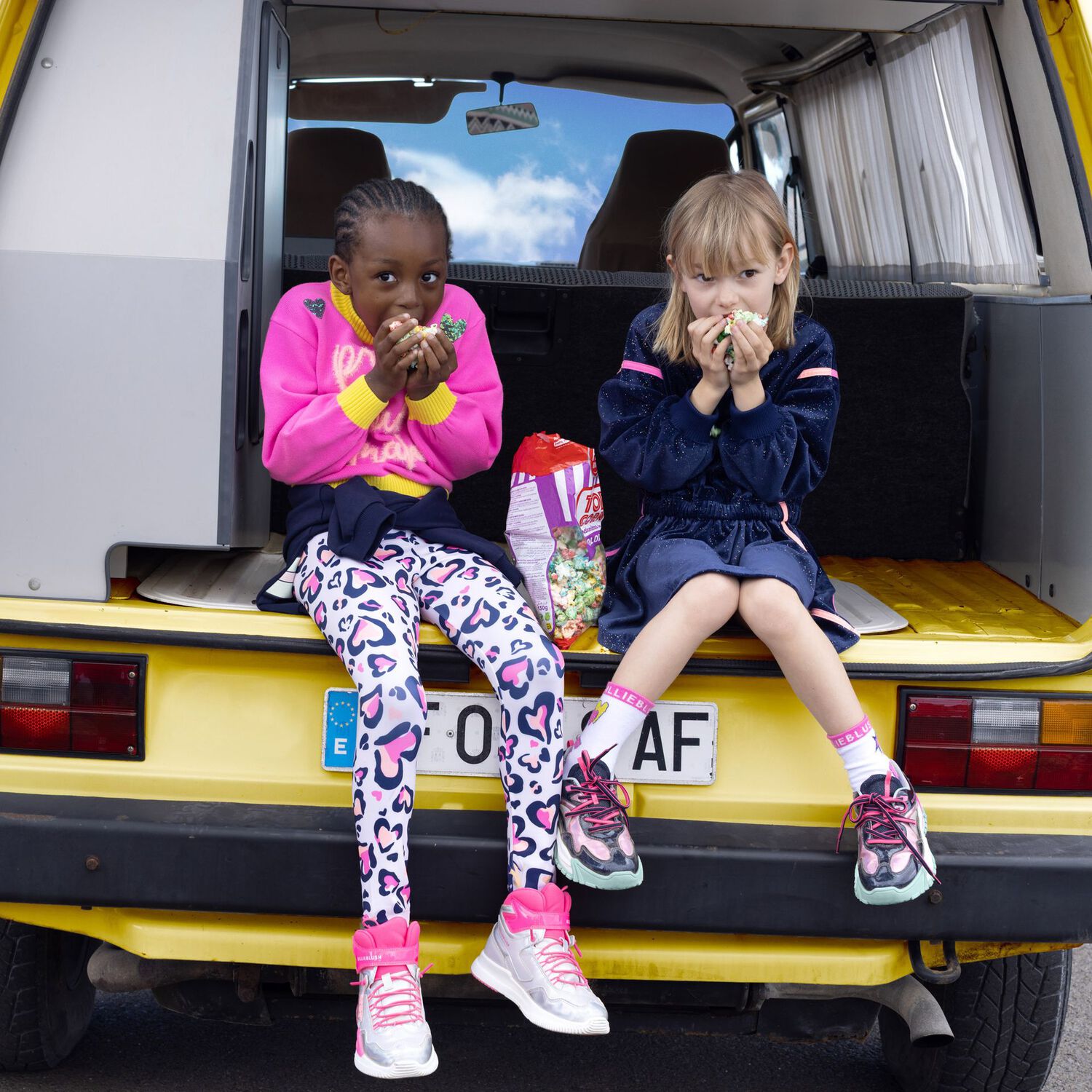 Girls Navy Blue & Pink Logo Trainers, 1, hi-res