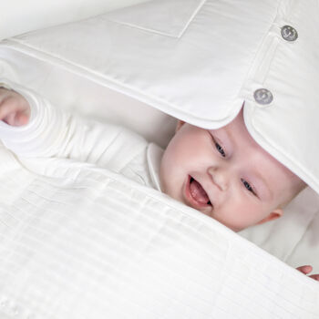 White Logo Baby Nest